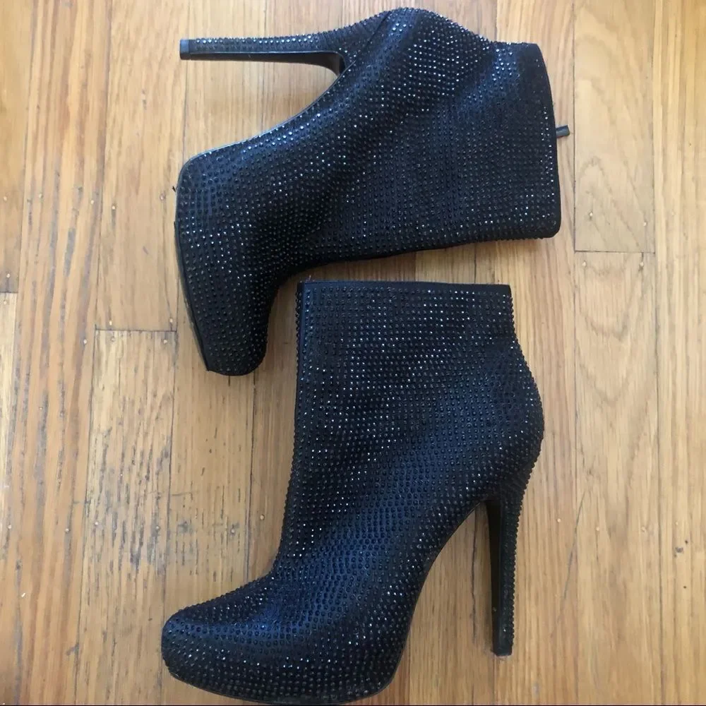 Report Signature Blk RhineStone Platform Boot 8.5